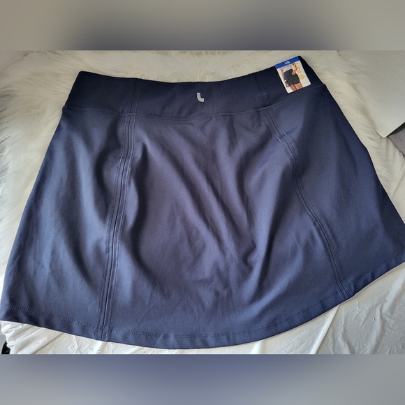 NEW- Lolé Navy Blue Skort, Size Large (waist 32) - Picture 7 of 8